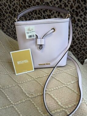 Michael Kors Siri small bucket bag lilac blush saffiano leather new with tag